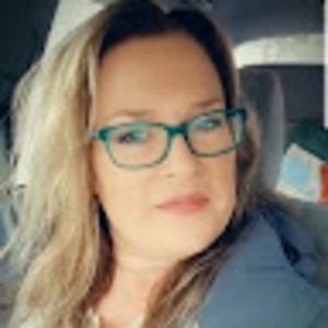 Meet your Posher, Stacy